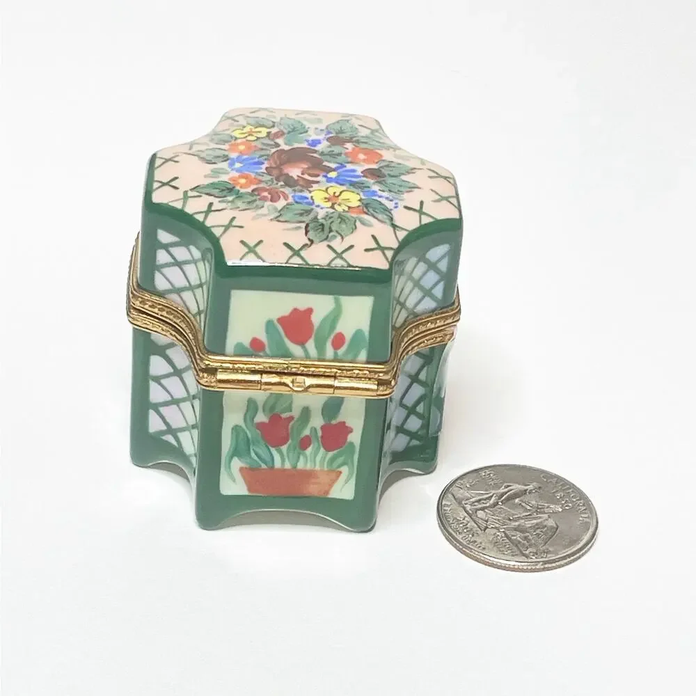 Limoges Box Flower Garden Hand Painted Porcelain Trinket Box - Picture 2 of 5